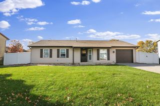 3505 Lake Meadow Dr, Valparaiso, IN 46385