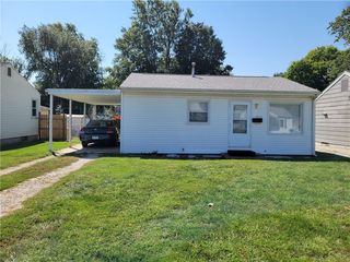 3033 Wallace Ave, Decatur, IL 62526