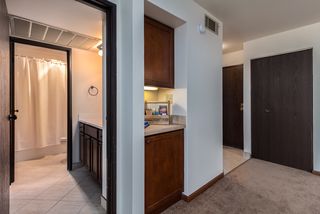 8901 N  Park Plaza Ct #1B-1Ba-780Sqft, Milwaukee, WI 53223