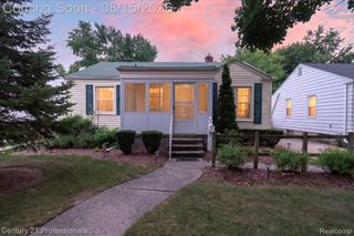 9924 Nathaline, Redford, MI 48239