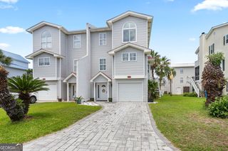 9 Sea Breeze Ln, Tybee Island, GA 31328