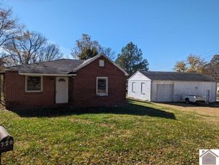 4050 Old Mayfield Rd, Paducah, KY 42003
