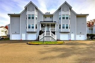 40 Greenview Lane #40, Milford, CT 06461
