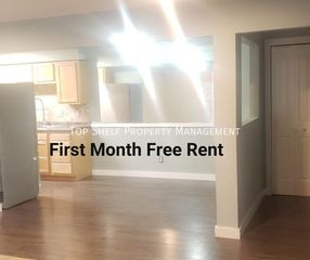 9513 University Ave #8, Clive, IA 50325