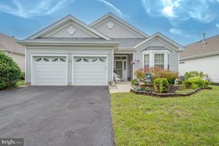 37 Pembrooke Way, Galloway, NJ 08205