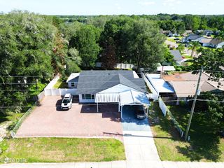 1915 E  Lake Dr, Casselberry, FL 32707