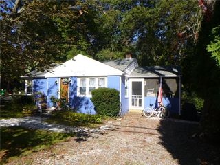 50 Plum Point Rd, Saunderstown, RI 02874