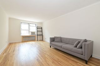 6712 Yellowstone Blvd #G16, Flushing, NY 11375