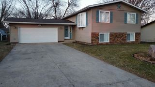 13 Thomas St, Morris, MN 56267