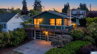 1816 W  6th St, Sequim, WA 98382