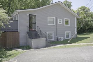 637 W  Outer Dr, Oak Ridge, TN 37830