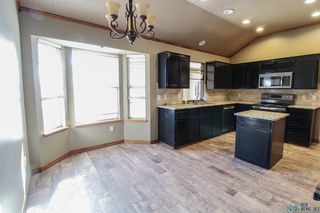 109 Rosewood Dr, Clovis, NM 88101