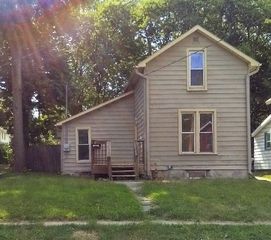 1424 Lyons Ave, Lansing, MI 48910