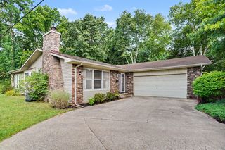 123 Bennett Ave, Hartford, MI 49057