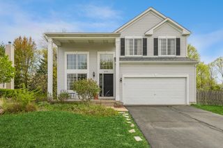 261 Clover Chase Cir, Woodstock, IL 60098