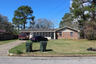 2302 Kristie Lea Dr, Dothan, AL 36303