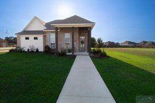 429 Rosella Dr, Thibodaux, LA 70301