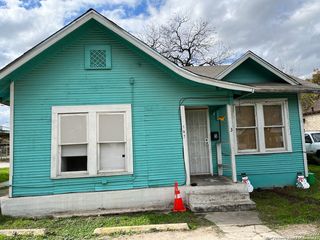 107 STANLEY CT, San Antonio, TX 78214
