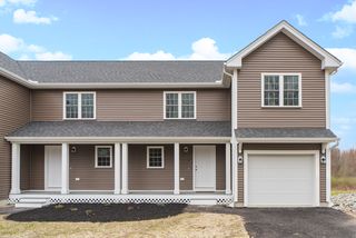 980 Plymouth St #8, Bridgewater, MA 02324