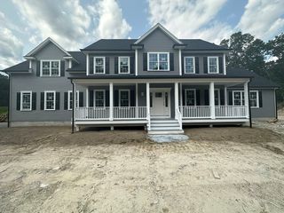 112 Federal St, Blackstone, MA 01504