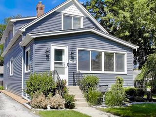 7720 W  65th Pl, Bedford Park, IL 60501