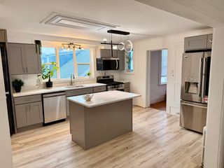 366 Main St, Gloucester, MA 01930