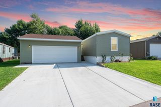 6304 W  Sandalwood Pl, Sioux Falls, SD 57107