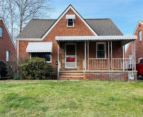 3334 Brookdale Ave, Parma, OH 44134