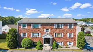50 Clark St #22, Fall River, MA 02720