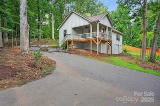 83 Grady Ave, Tryon, NC 28782