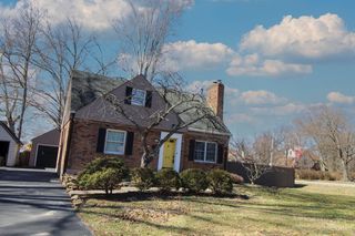 3773 Harvard Acres, Cincinnati, OH 45227