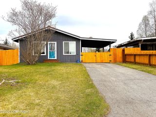 259 Bunn St, Anchorage, AK 99508