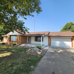 208 N  Brooks St, Russell, KS 67665