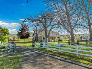 24437 Creamery Ln, Weed, CA 96094