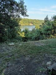369 Greentree Rdg, Mound City, KS 66056