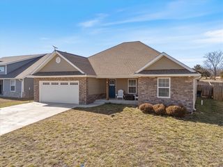 233 Fair Rd, Goodman, MO 64843