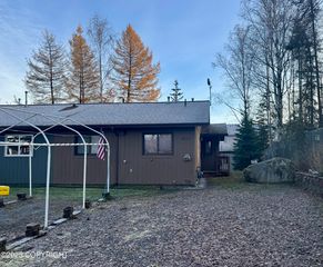 8111 Sabrina St, Anchorage, AK 99507