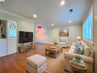 92 Hemlock Ln, Milpitas, CA 95035