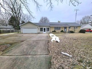 2775 Gruber Rd, Monroe, MI 48162