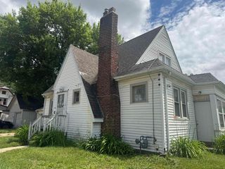 1402 Henry Ave, Beloit, WI 53511