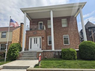 900 Kennedy Dr #1, Ambridge, PA 15003