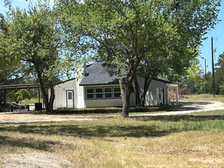 1325 Reynolds Rd, Whitewright, TX 75491