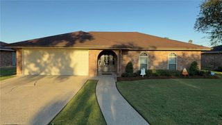 2633 Saturn St, Harvey, LA 70058