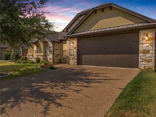 2205 Dominic Ct, Woodway, TX 76712