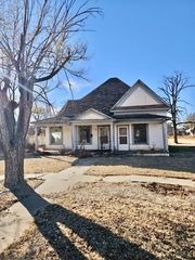 511 N  Briscoe Ave, Tulia, TX 79088