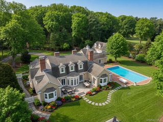 84 Cove Neck Road, Oyster Bay, NY 11771