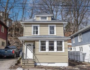 53 Courtdale Ave #1, Kingston, PA 18704