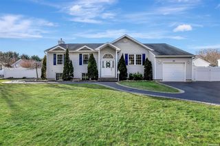 51 Eatondale Avenue, Blue Point, NY 11715