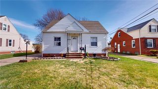 32818 Lake Shore Blvd, Willowick, OH 44095