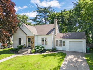 6713 2nd Ave S, Richfield, MN 55423